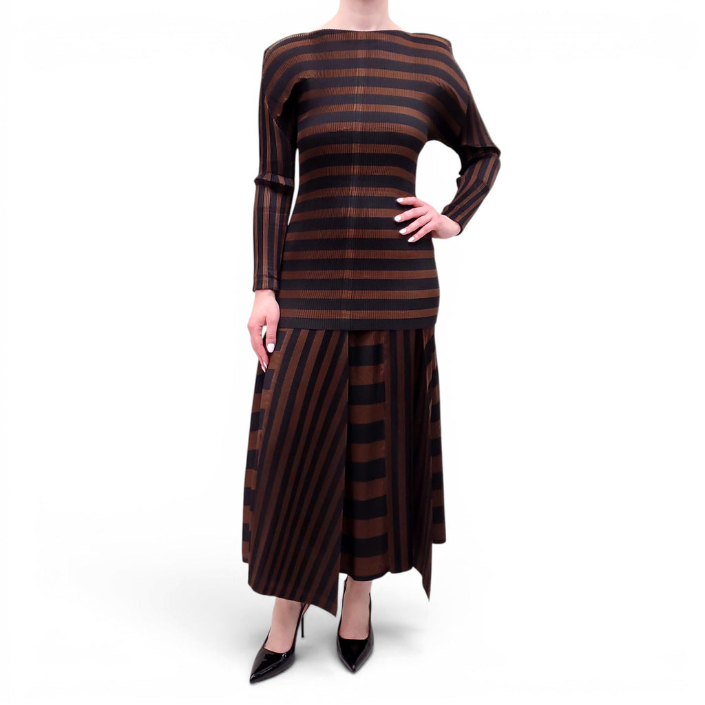 ISSEY MIYAKE BROWN AND BLACK STRIPED PLEATED SET - SIZE S/M