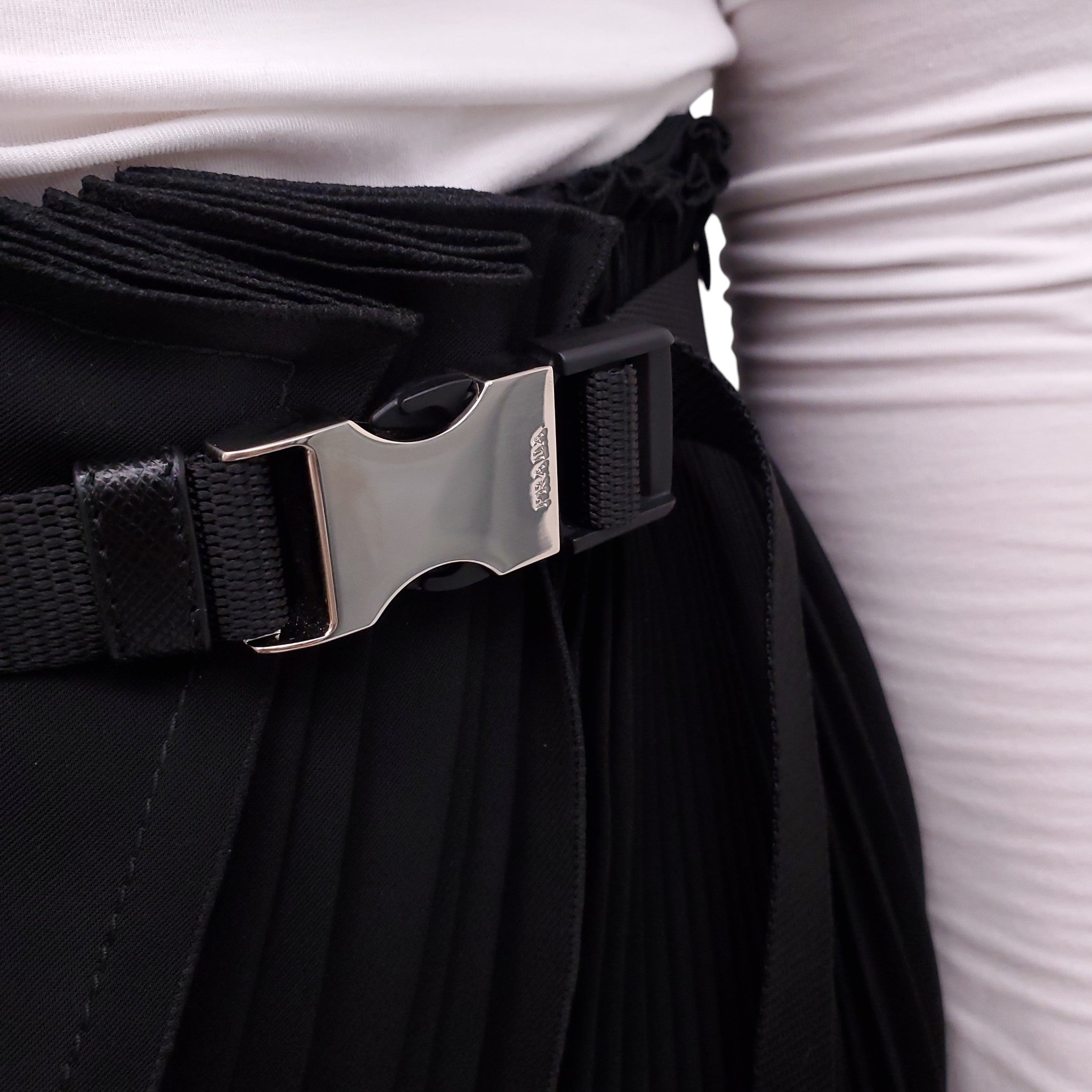 PRADA BLACK RE-NYLON PLEATED SKIRT WITH BELT DETAIL - SIZE 40
