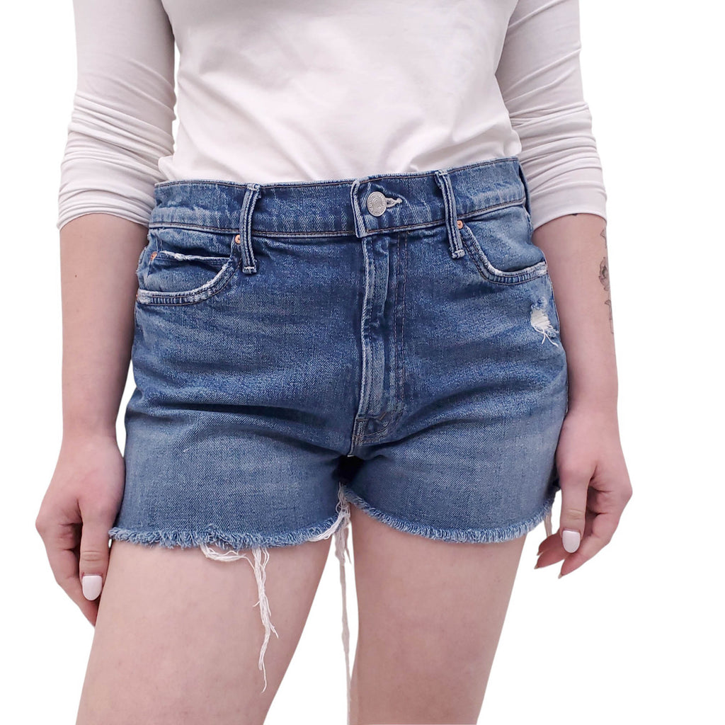 MOTHER MEDIUM WASH DENIM SHORTS WITH DISTRESSED DETAIL - SIZE 30