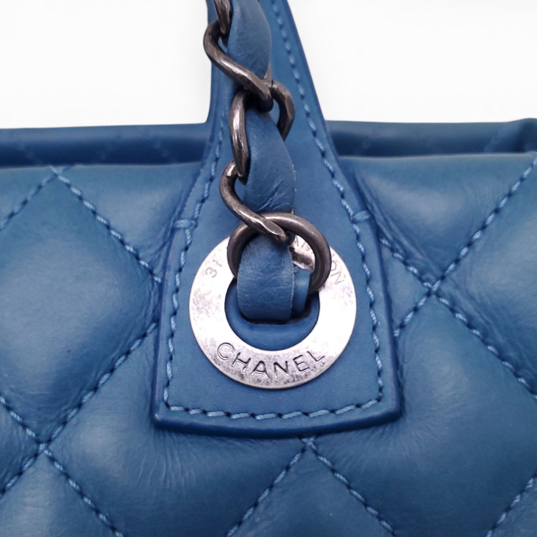 CHANEL BLUE LEATHER TOTE BAG