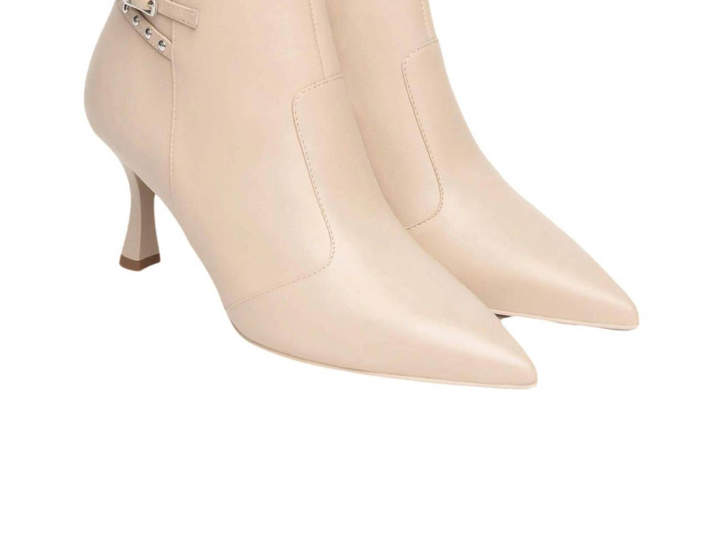 Women's Pointed Toe Ankle Boot In Natura