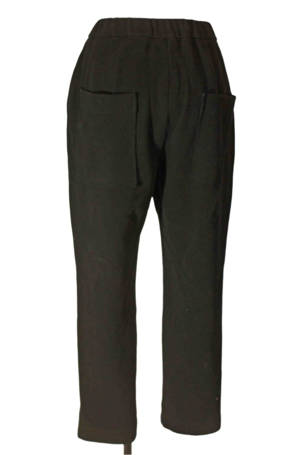 Women's Gathered Waist Large Back Pocket Pants In Black