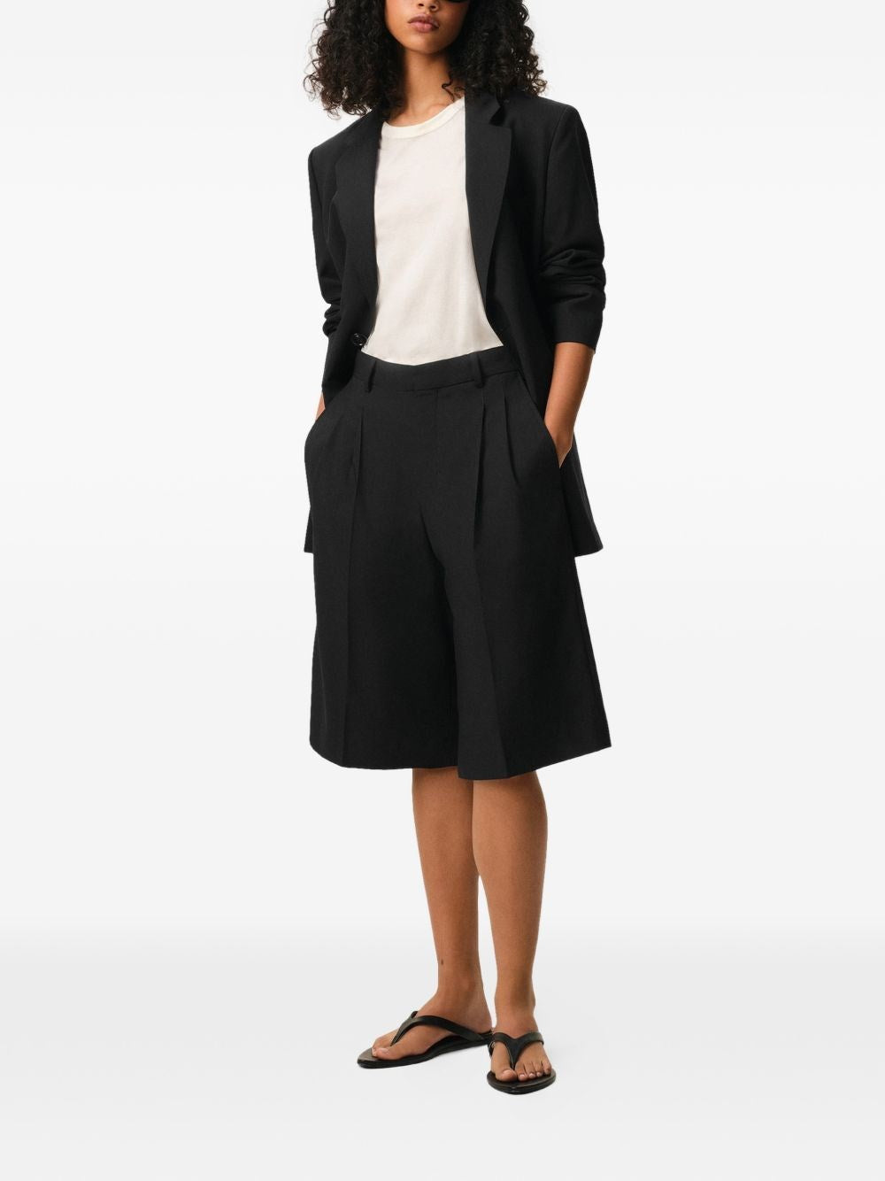 Ami Women Wide-Leg Bermuda Shorts