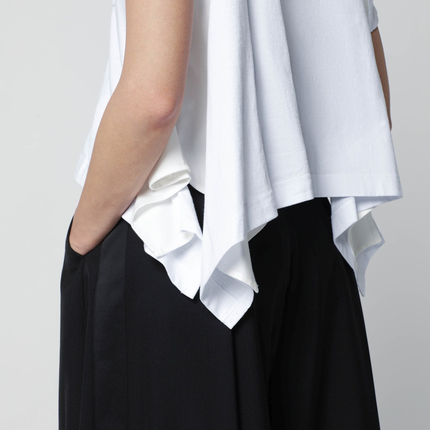 Sacai White Cropped Cotton T-Shirt Women
