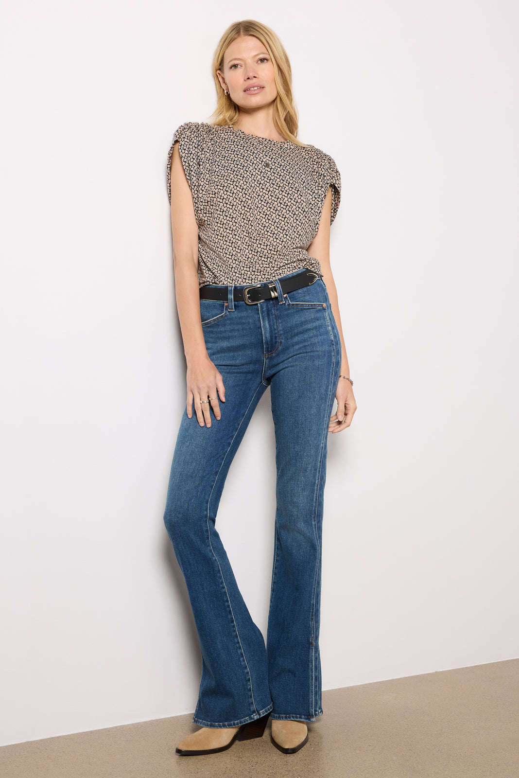 Women's Laurel Canyon w Forward Panel Bootcut Jean