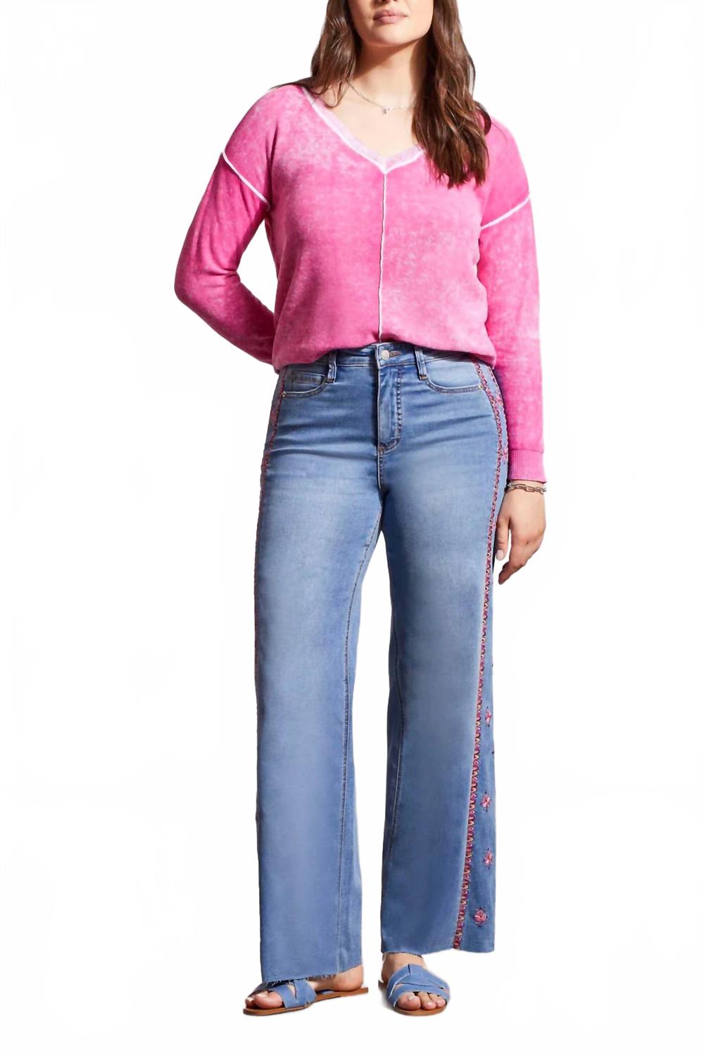 Brooke Hugging Wide Leg Jeans With Embroidery In Blue
