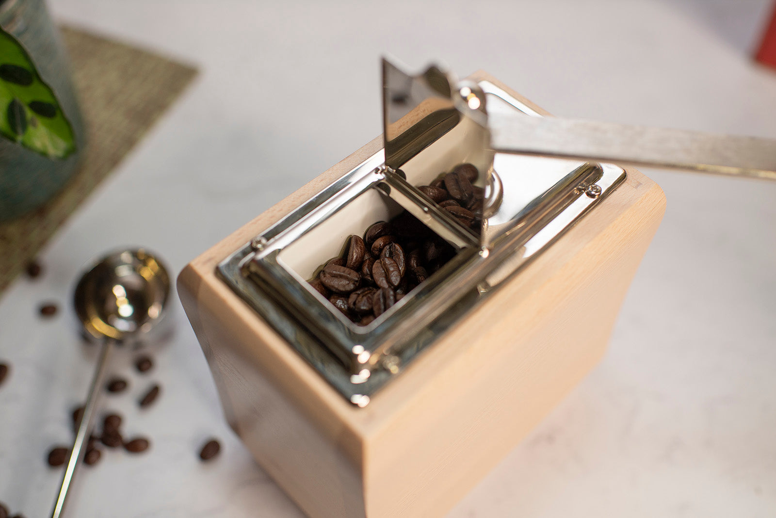 Zassenhaus Santiago Manual Hand Crank Coffee Mill and Grinder, Natural