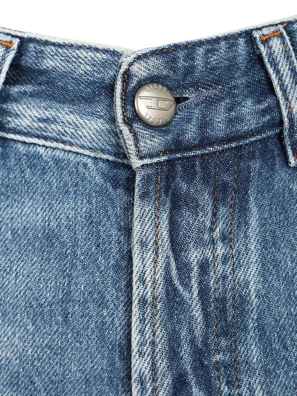 Diesel Women "1981 D-Went" Jeans