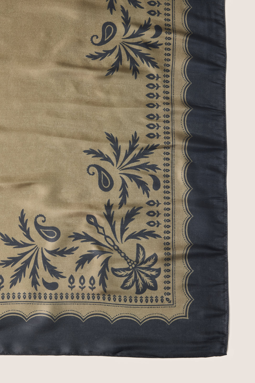 Women's Isla Palm Border Bandana
