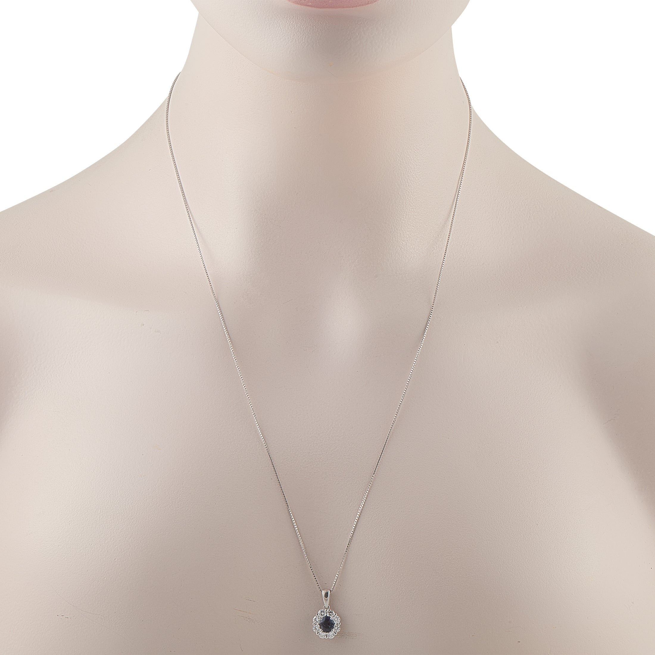 LB Exclusive Platinum 0.66ct Diamond and Sapphire Pendant Necklace MF15-041326