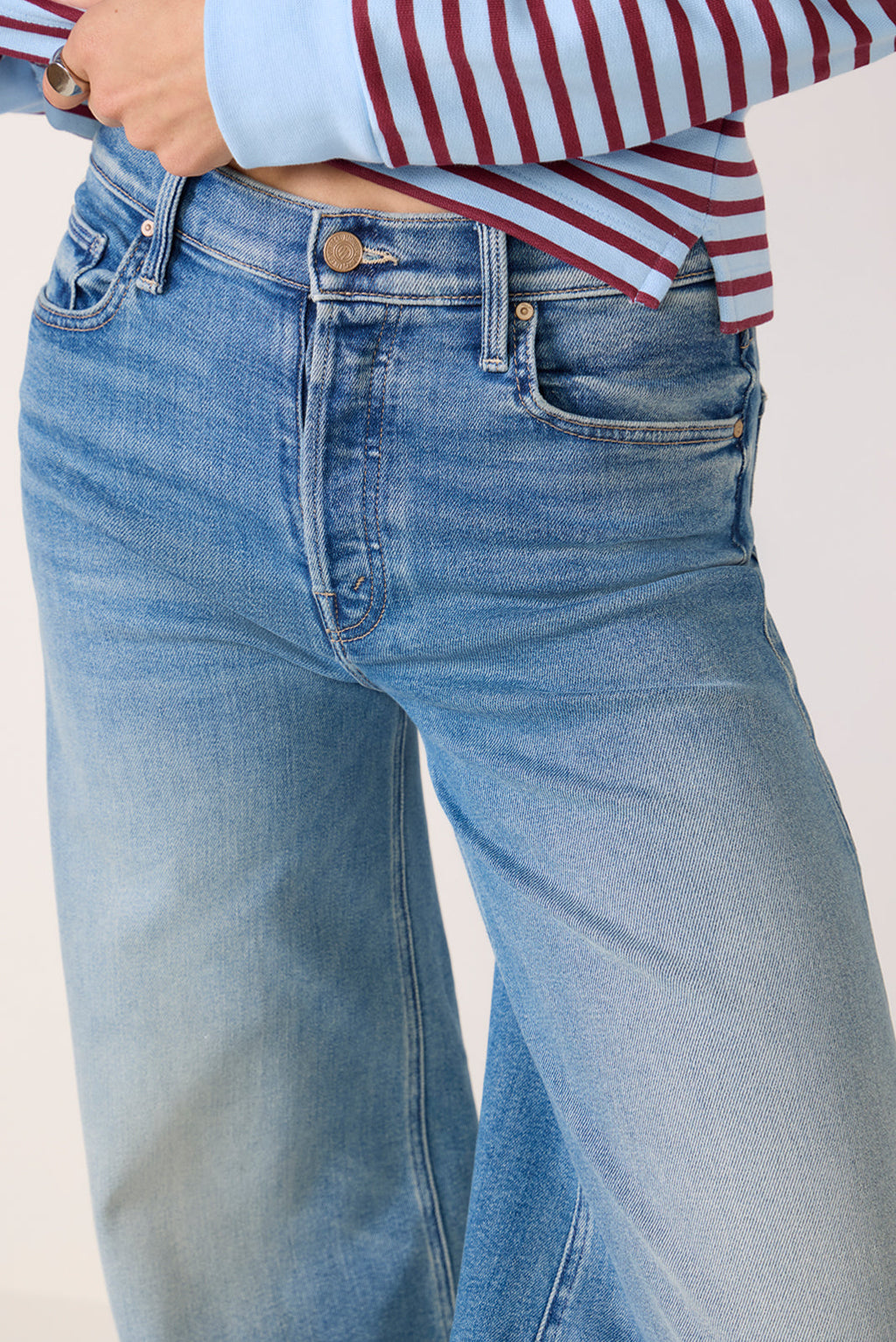 Women's The Tomcat Swisher Sneak Fray Jeans