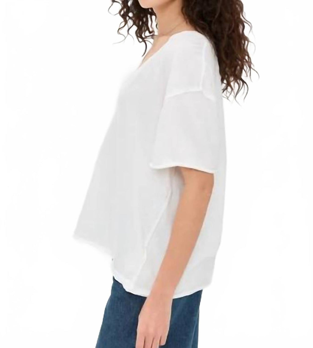 Nina V Neck Tee In Ivory
