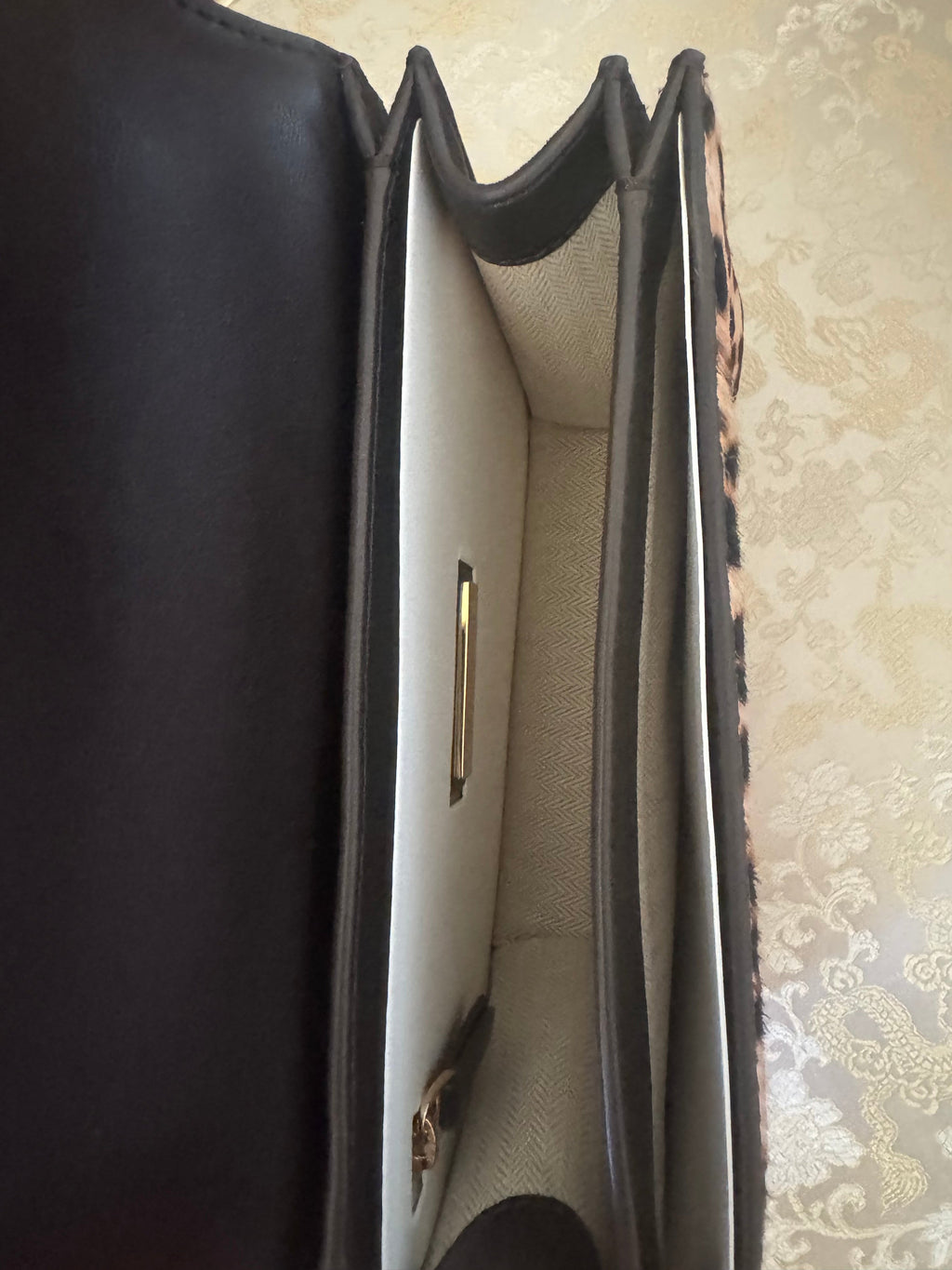 NWT Tory Burch Britten Small Adjustable Leather Shoulder/ Crossbody Bag