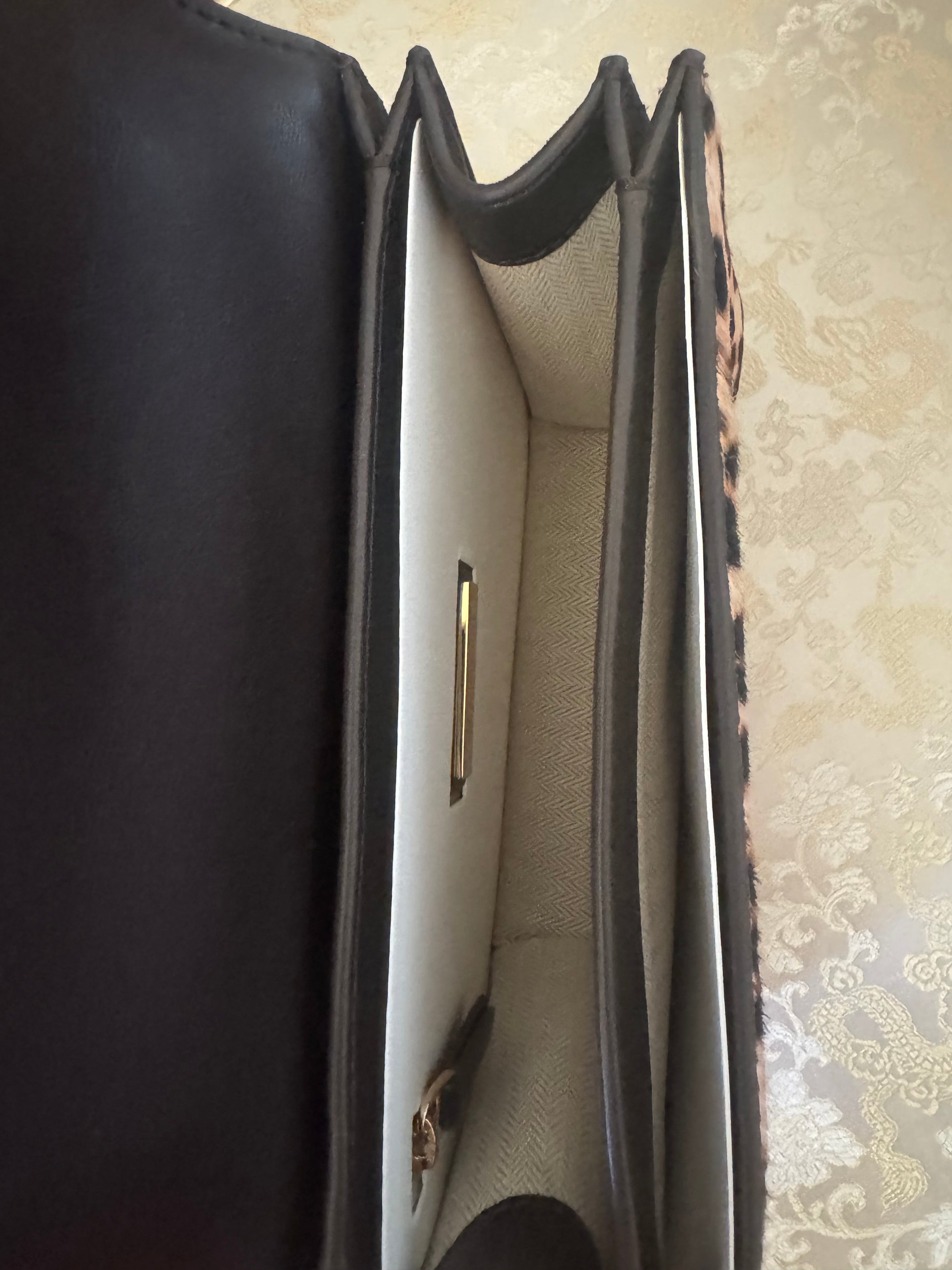 NWT Tory Burch Britten Small Adjustable Leather Shoulder/ Crossbody Bag