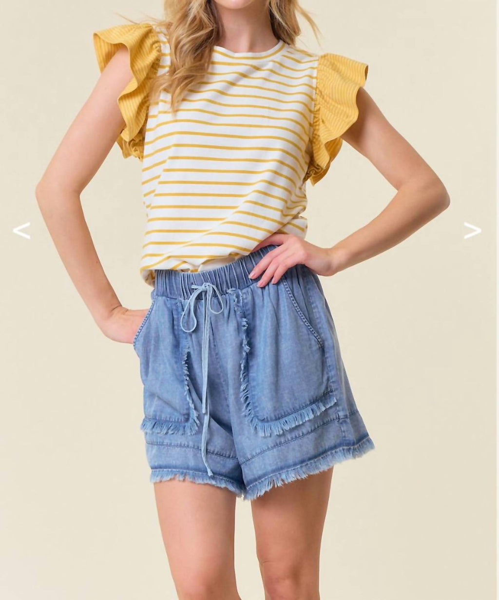 Denim Fray Detail Shorts In Light Wash