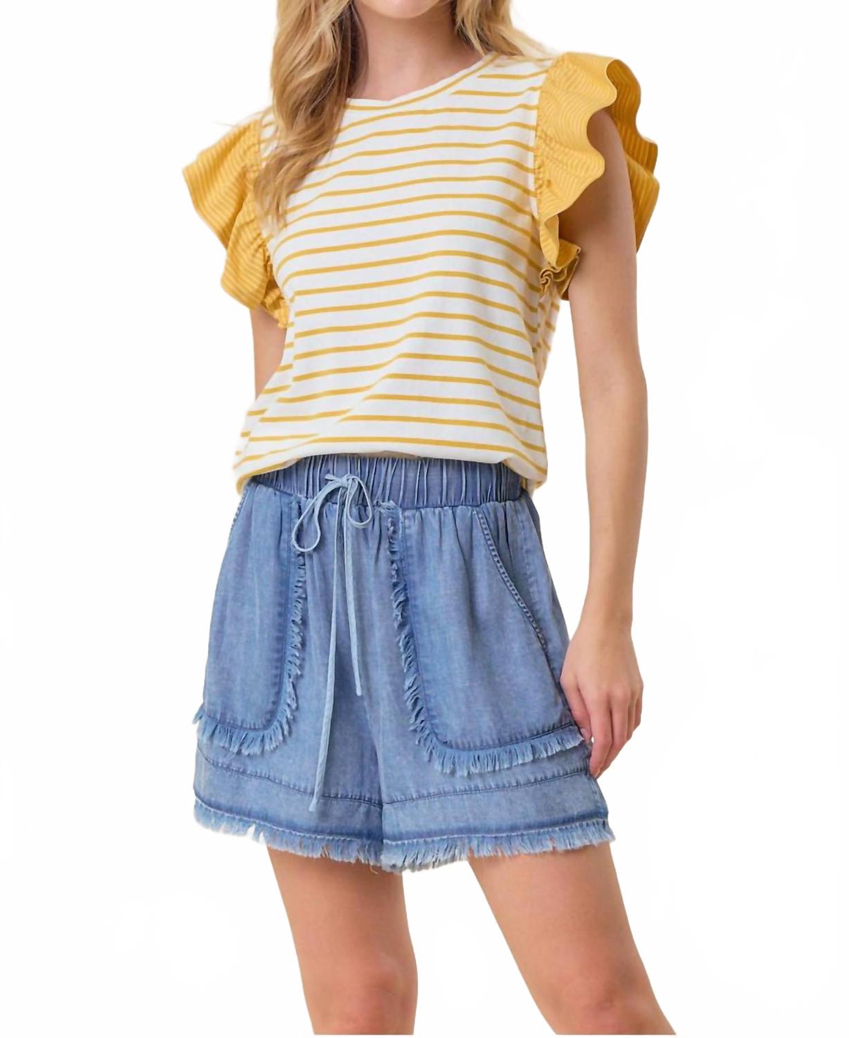 Denim Fray Detail Shorts In Light Wash