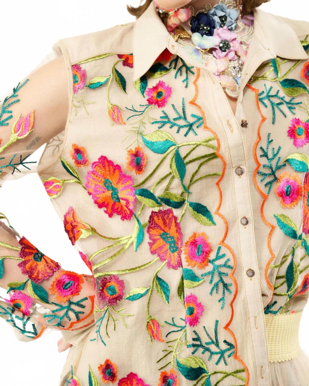 Vintage Floral Embroidered Shirt In Beige Tulip