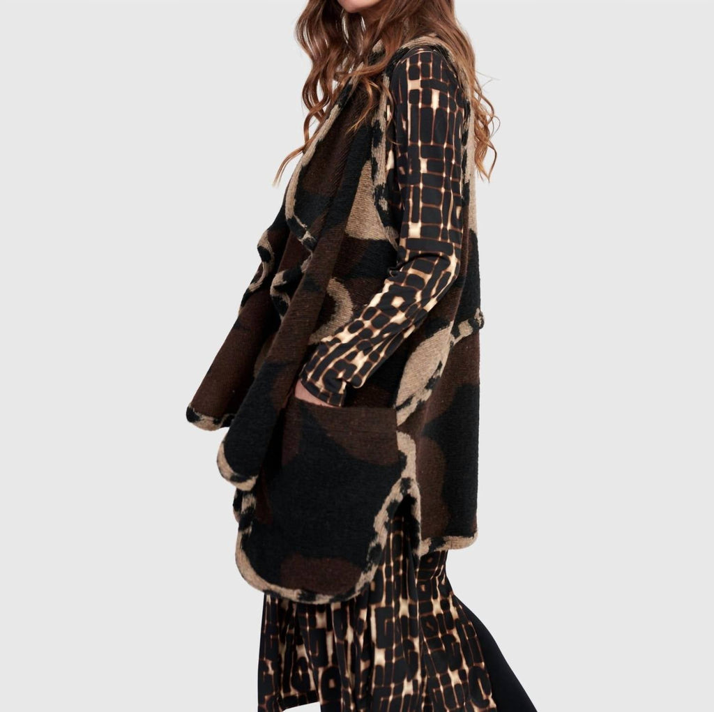 Piped Cozy Draped Vest In Floral