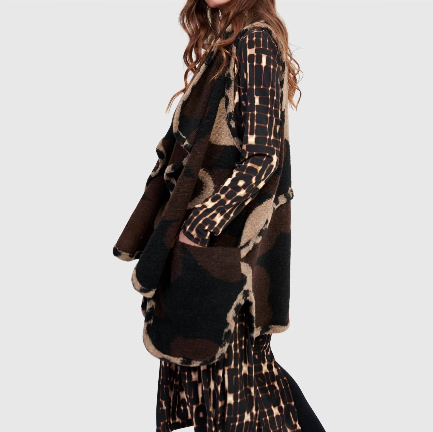 Piped Cozy Draped Vest In Floral