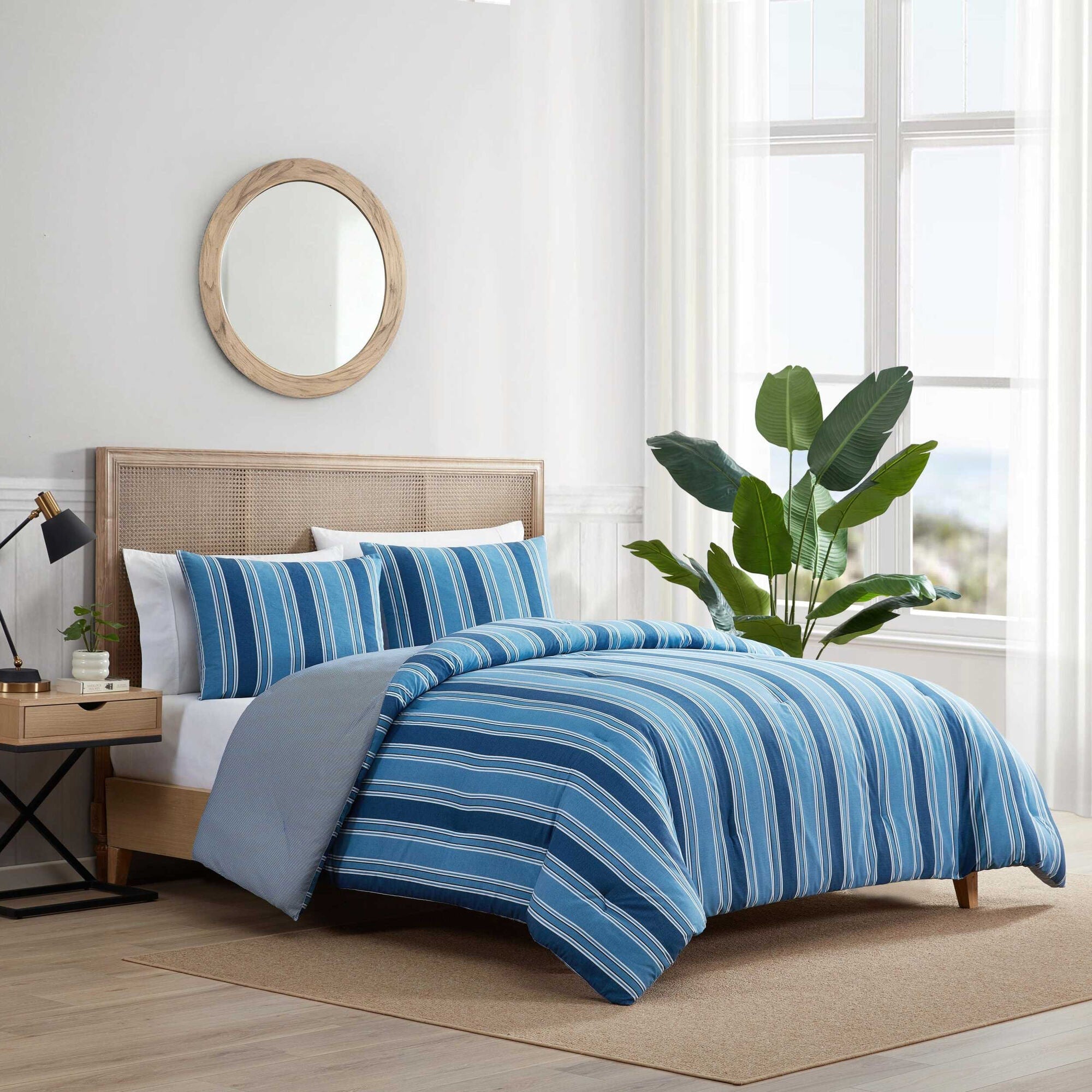 Nautica Gilpin Stripe Blue King Comforter Set