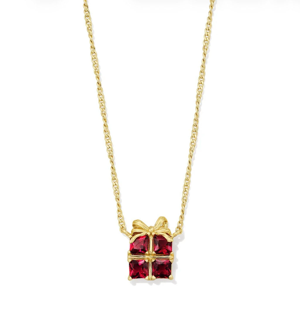 Women's Present Short Pendant Necklace In Red