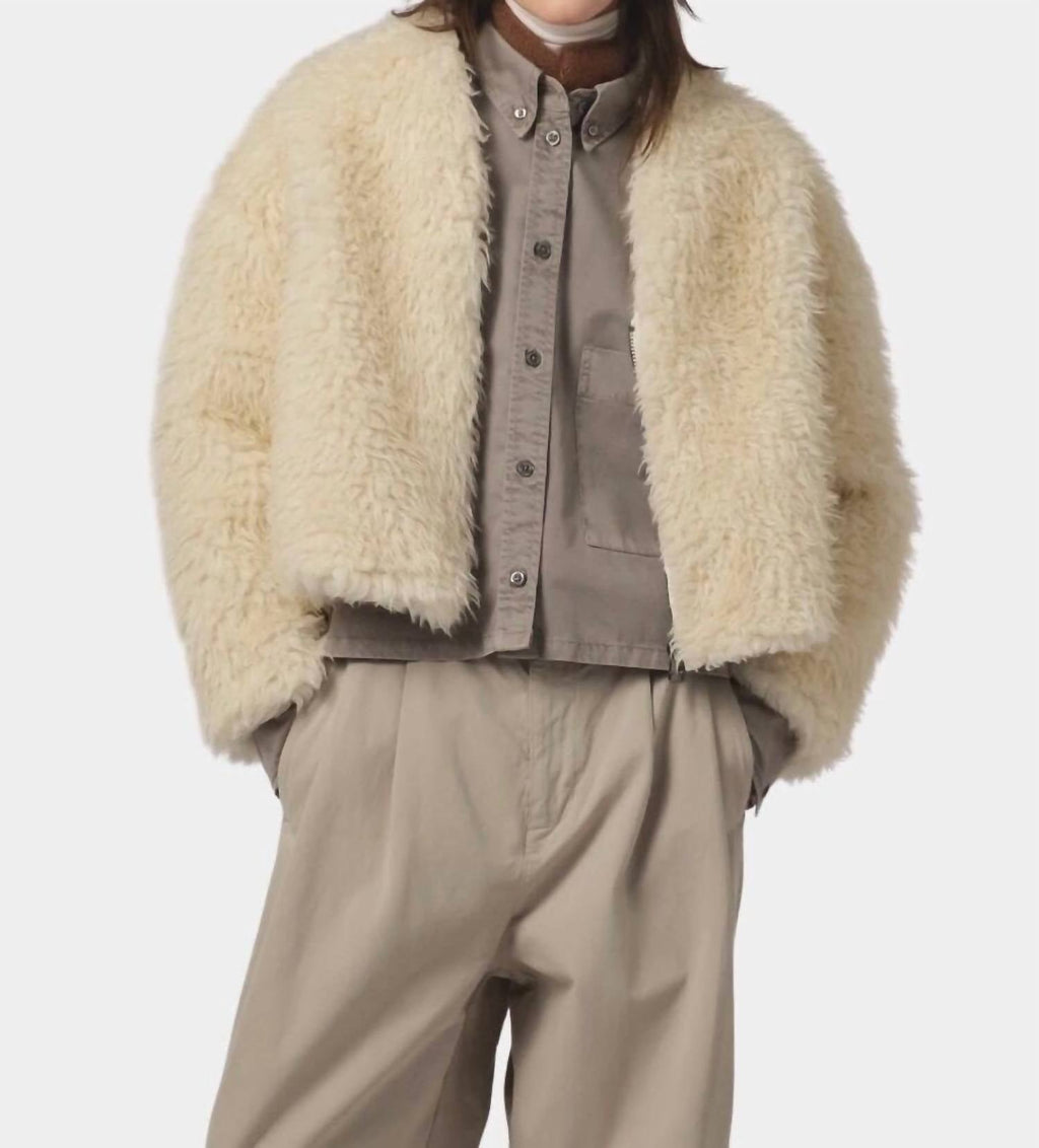 Shetland Alaska Fluff Jacket In Ecru