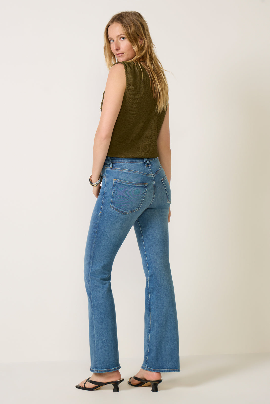 Women's Soft Tech Legs Straight Jean