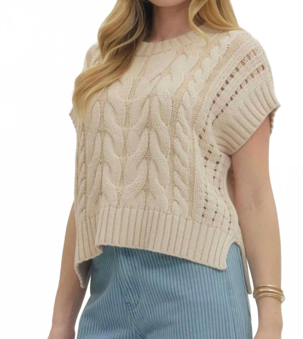 Alice Cable Knit Short Sleeve Sweater In Oatmeal