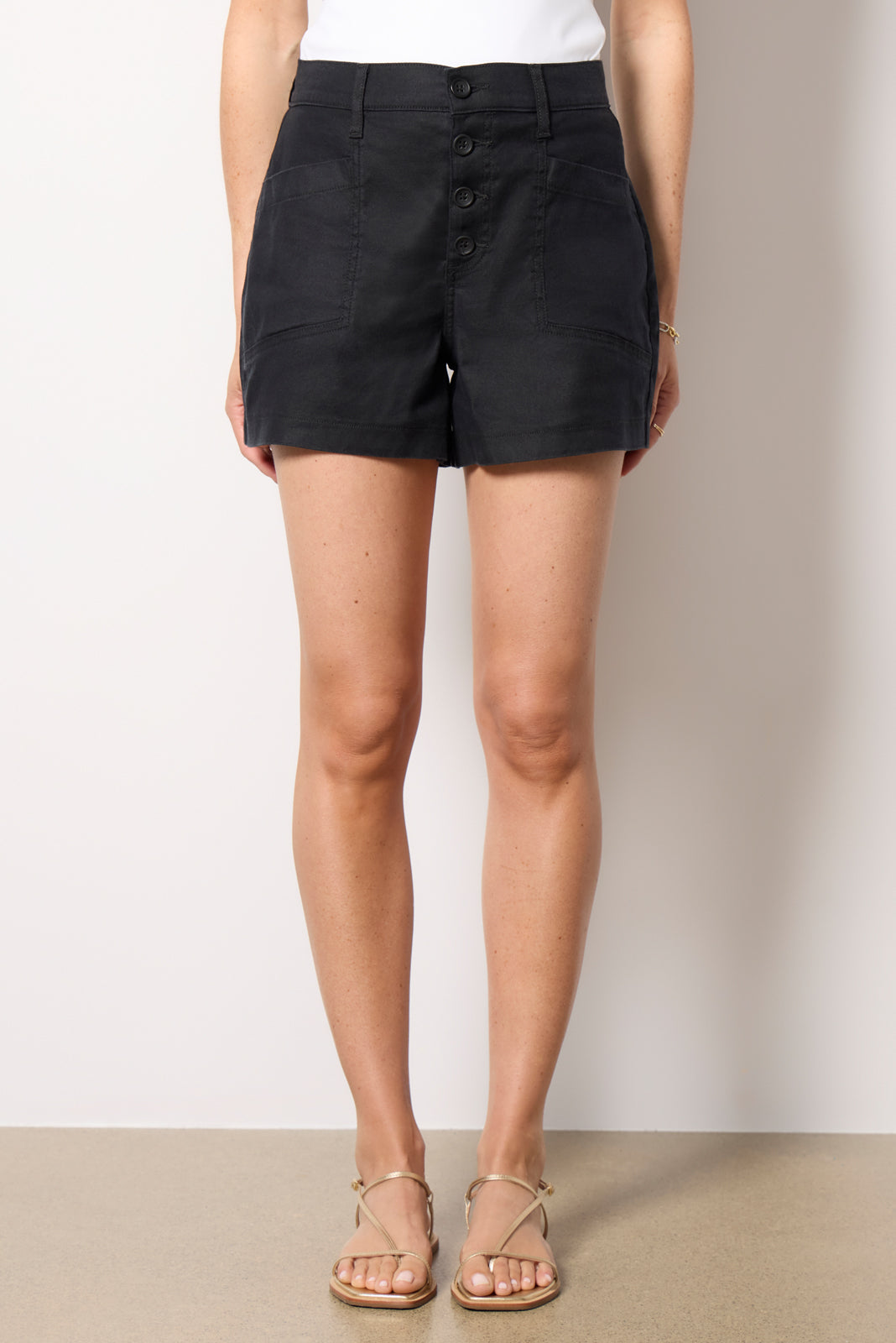 Women's Joelle Stretch Linen Short