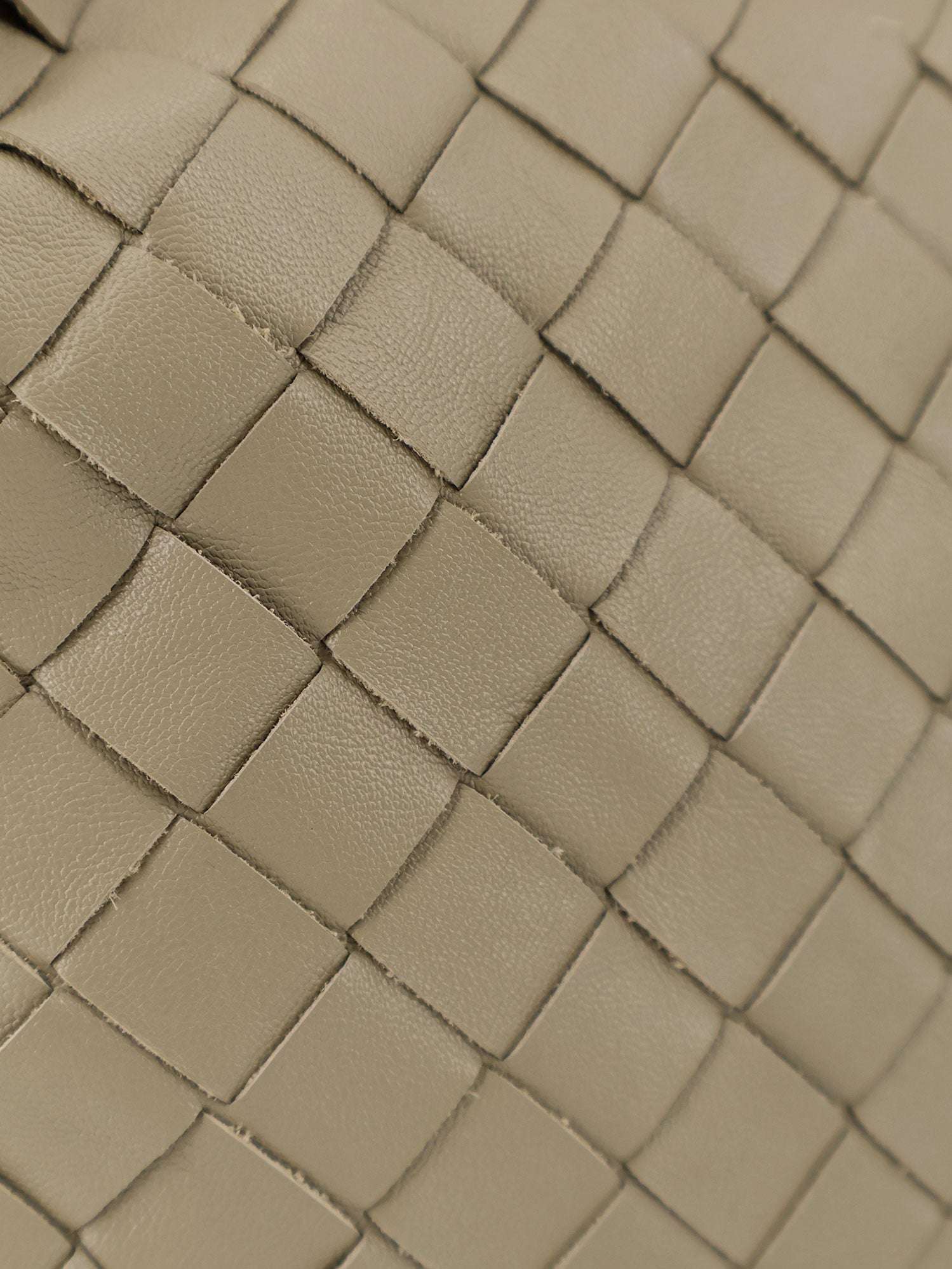 Bottega Veneta Women Mini Hop Leather Crossbody Bag With Intrecciato Pattern