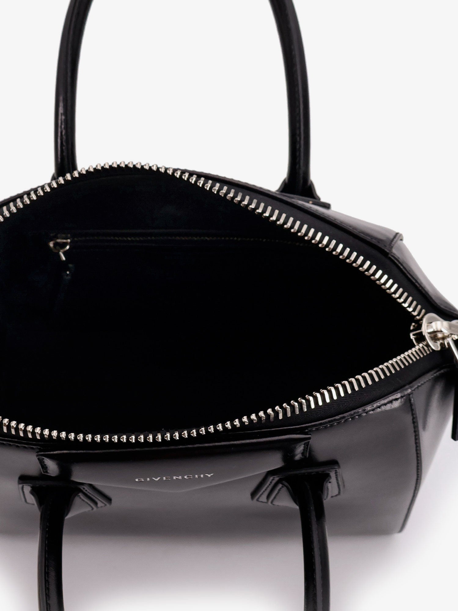 Givenchy Women Antigona Leather Shoulder Bag