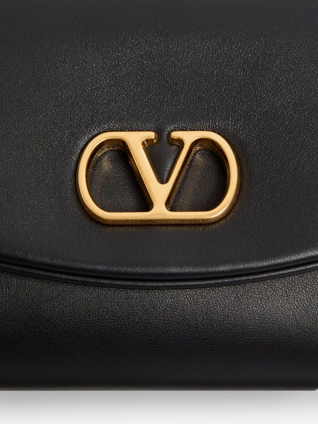 Valentino Garavani Women Devain Leather Shoulder Bag With Metal Vlogo Signature