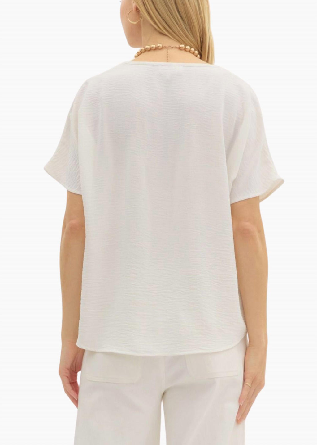 Dana V-Neck Short Sleeve Pullover Top In White