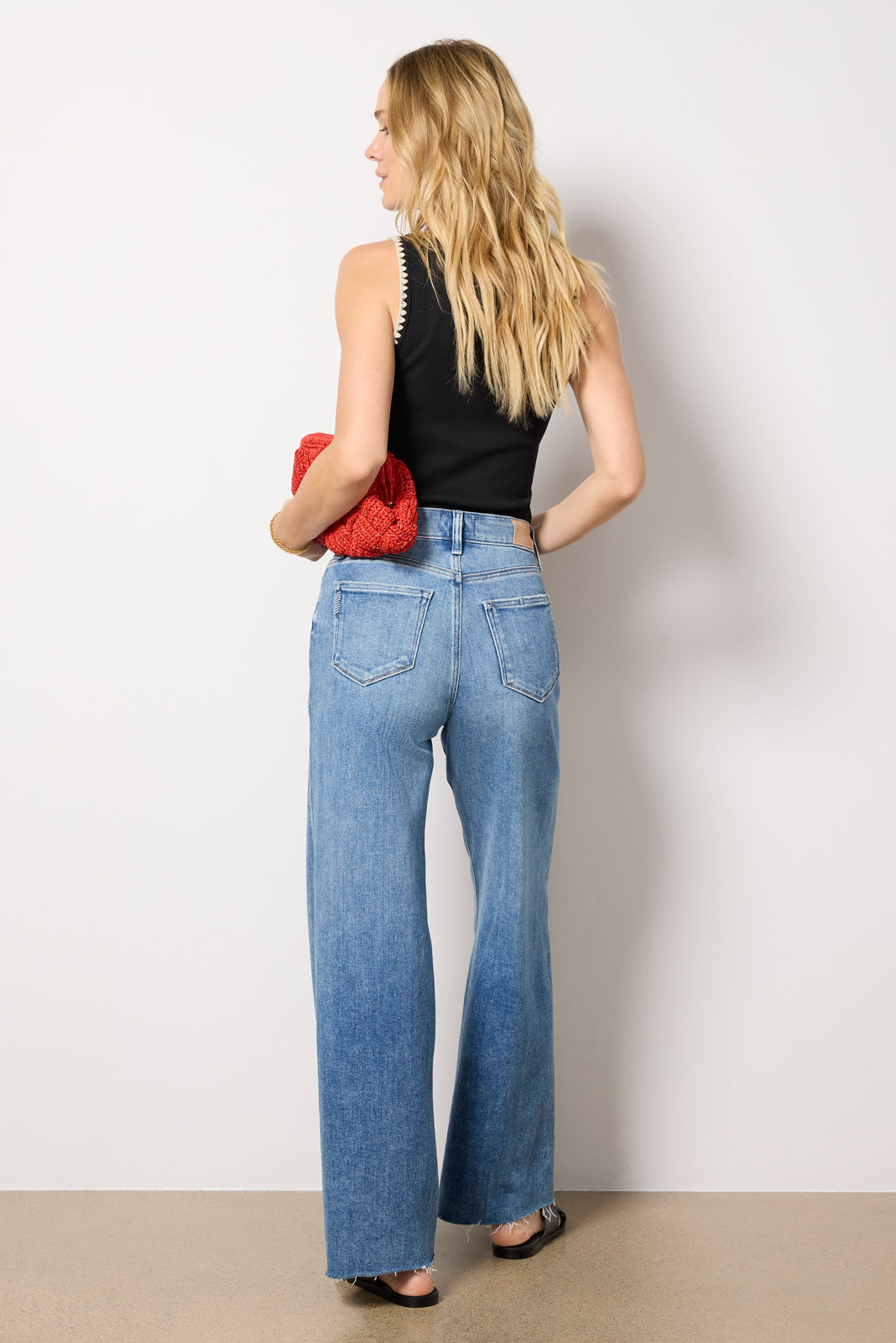 Women's Anessa 31' w/ Raw Hem Jeans