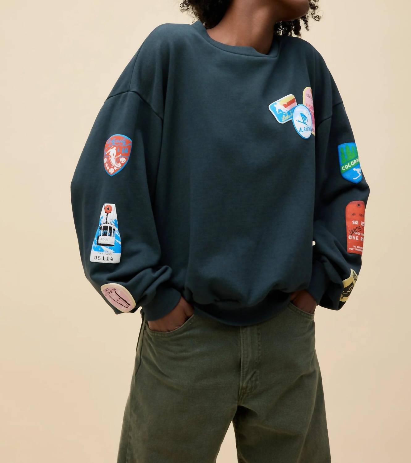 Ski Pass & Patch Oversized Sweatshirt In Green