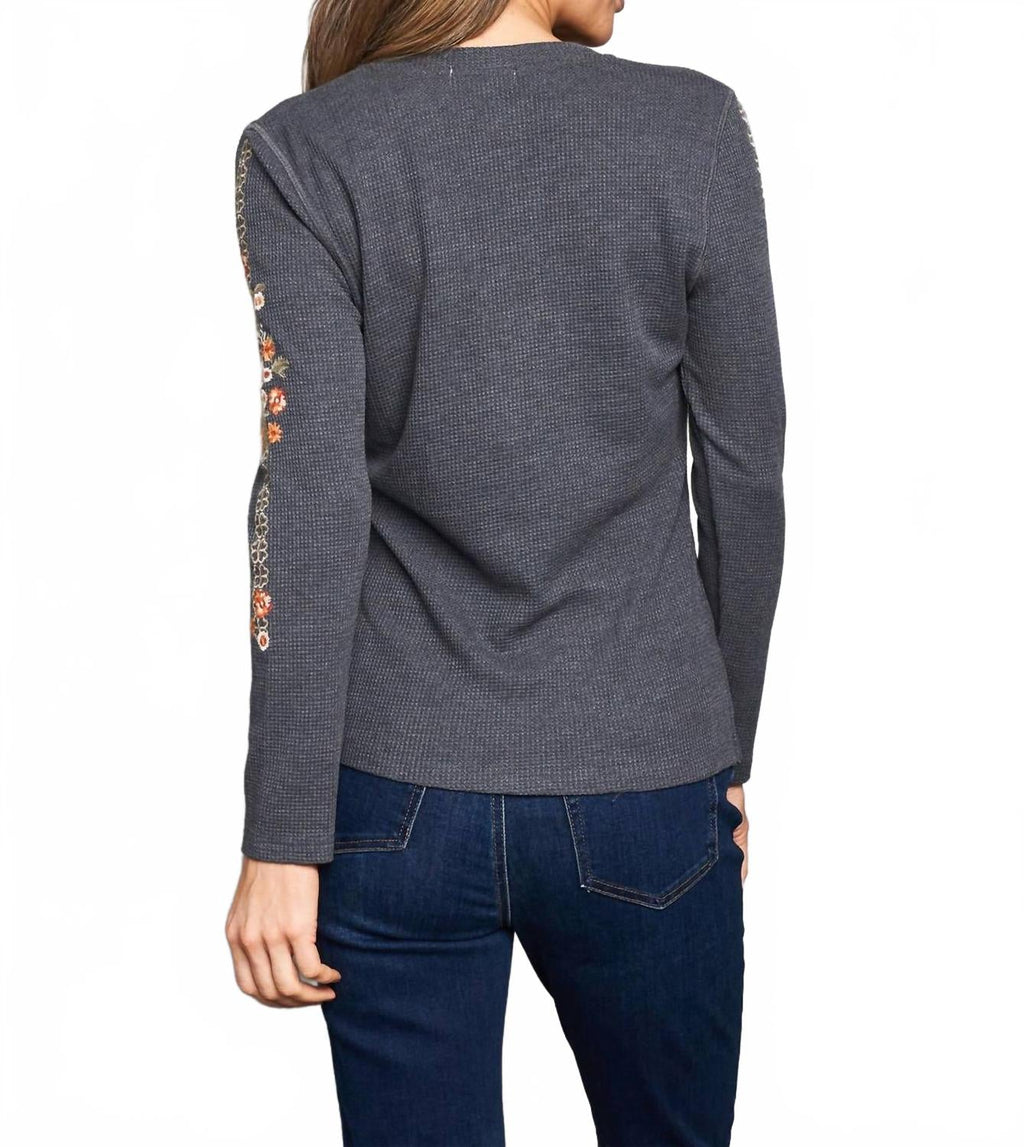 Thermal Knit Embroidered Henley Top In Charcoal