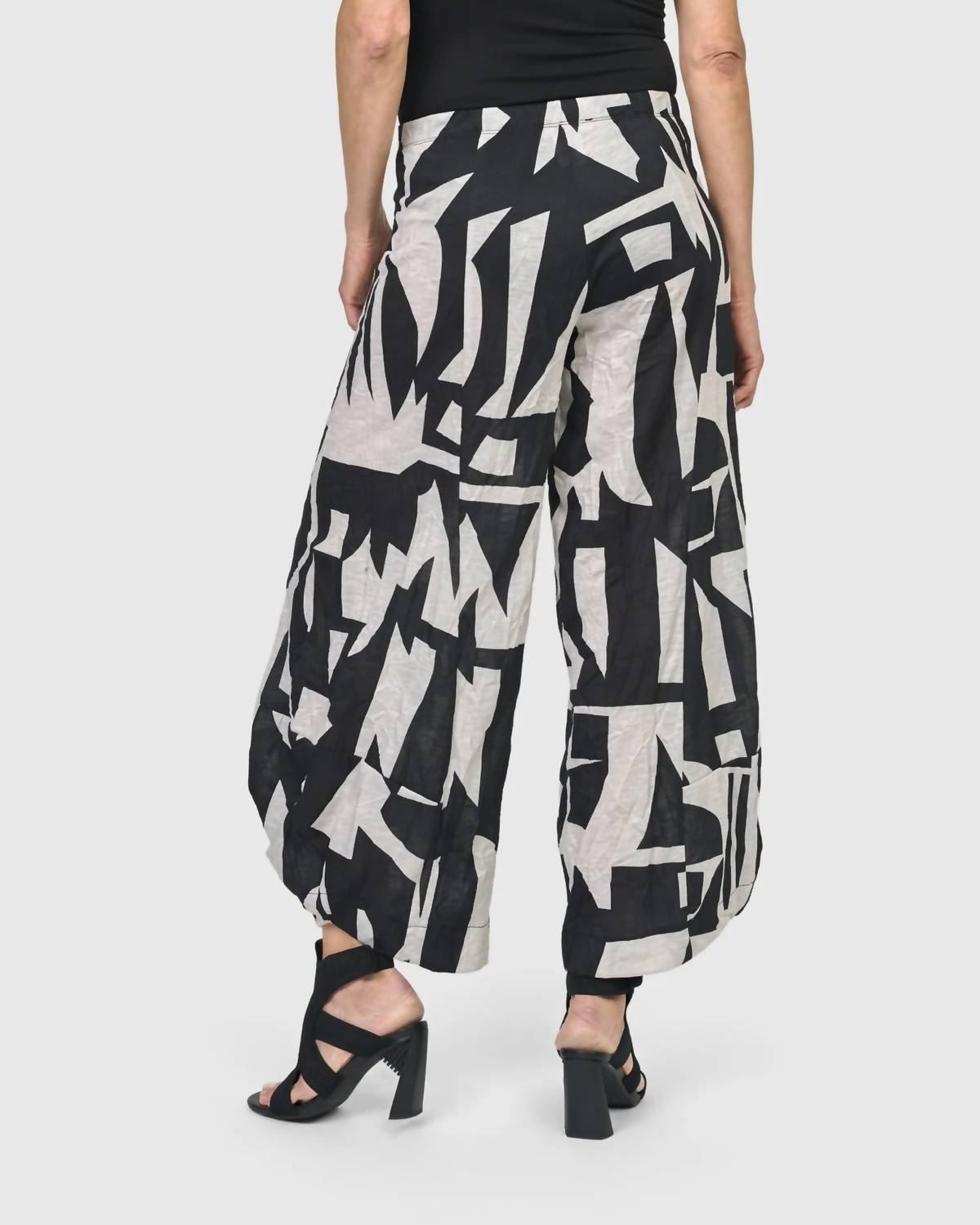 Dayglow Punto Pants In Mono