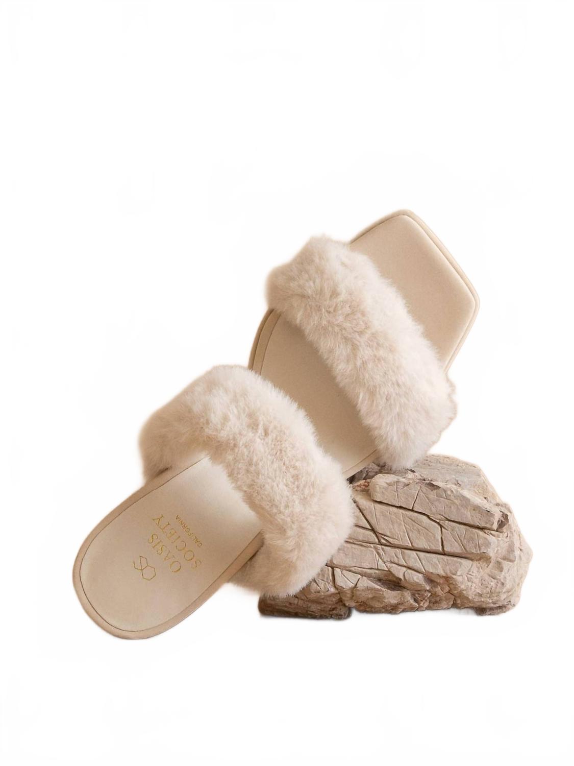 Women's Simone Fuzzy Banded Platform Party Heel In Light Grey