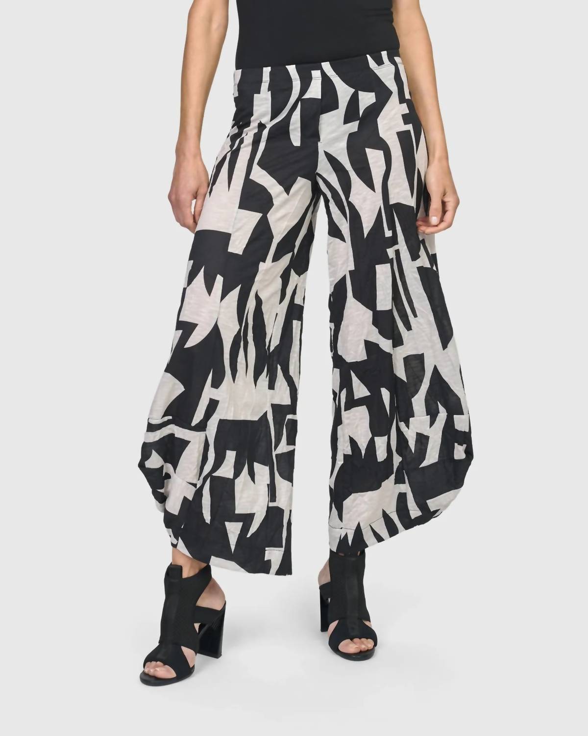 Dayglow Punto Pants In Mono