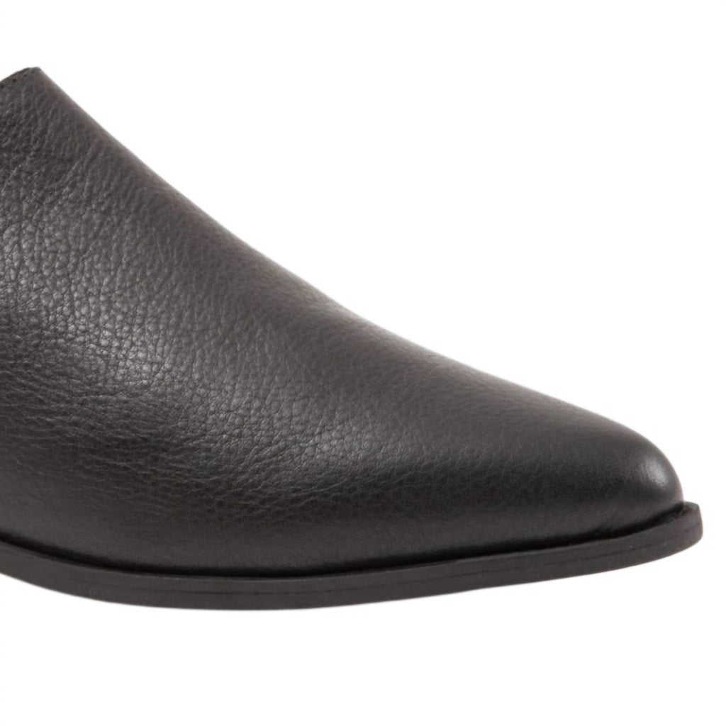 Women's Beau Flat Shoes In Black