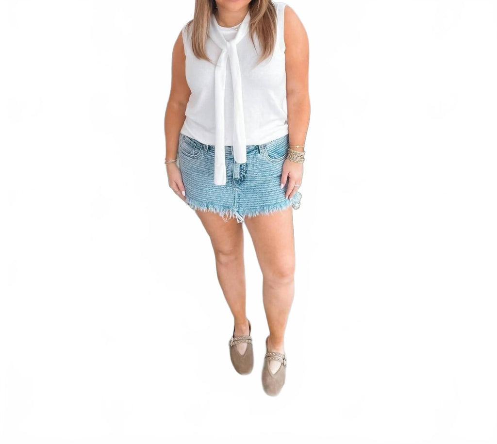 Hot Mess Skort In Light Denim