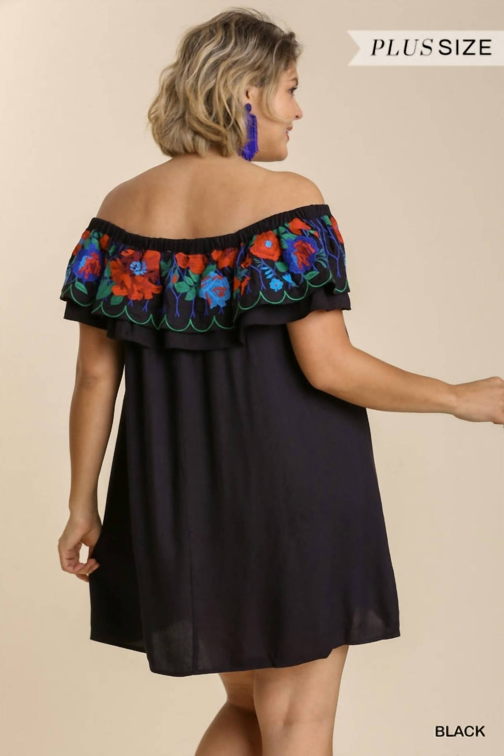 Floral Embroidered Ruffled Dress In Black