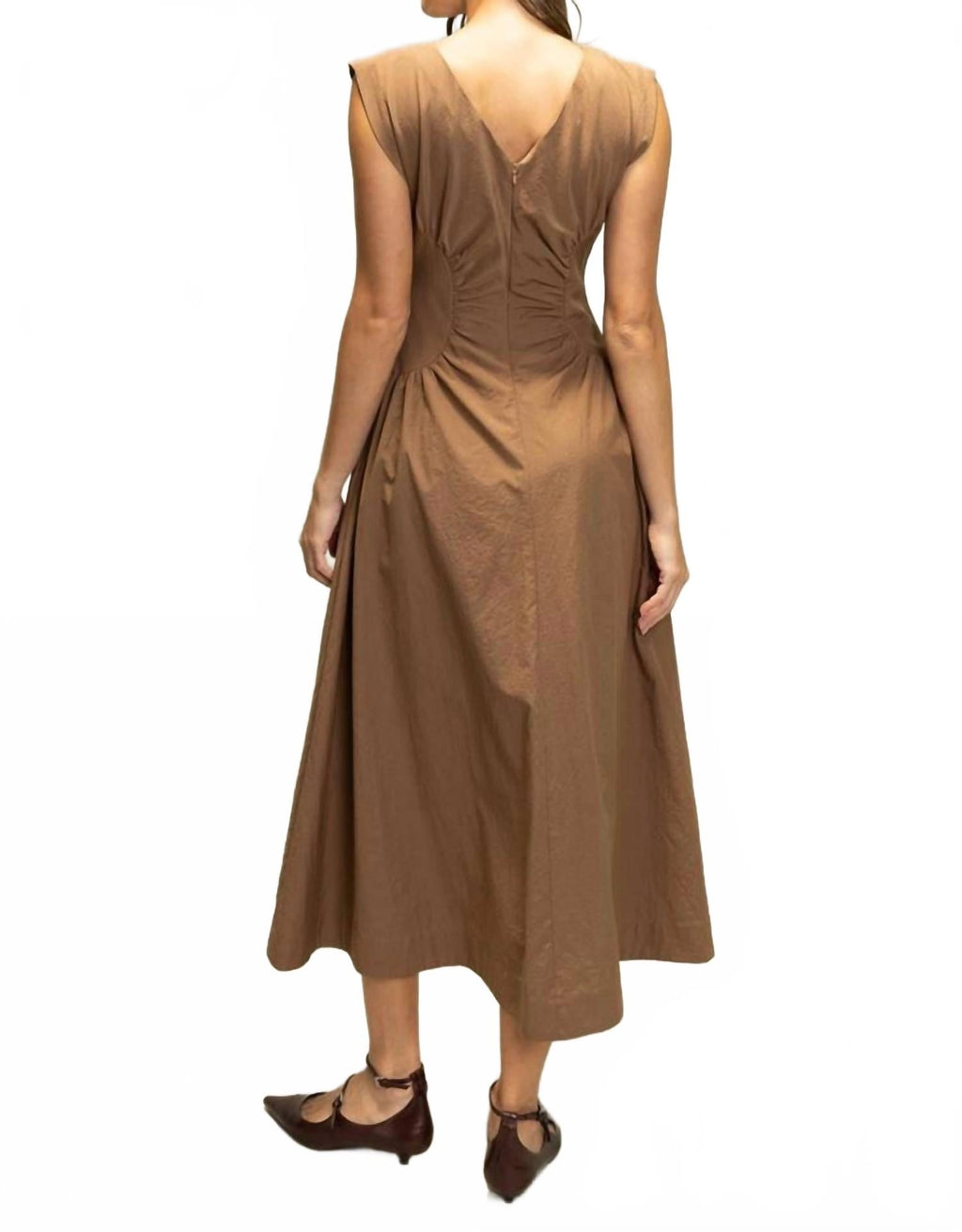 Sylvia Ruched Waist Midi Dress In Espresso