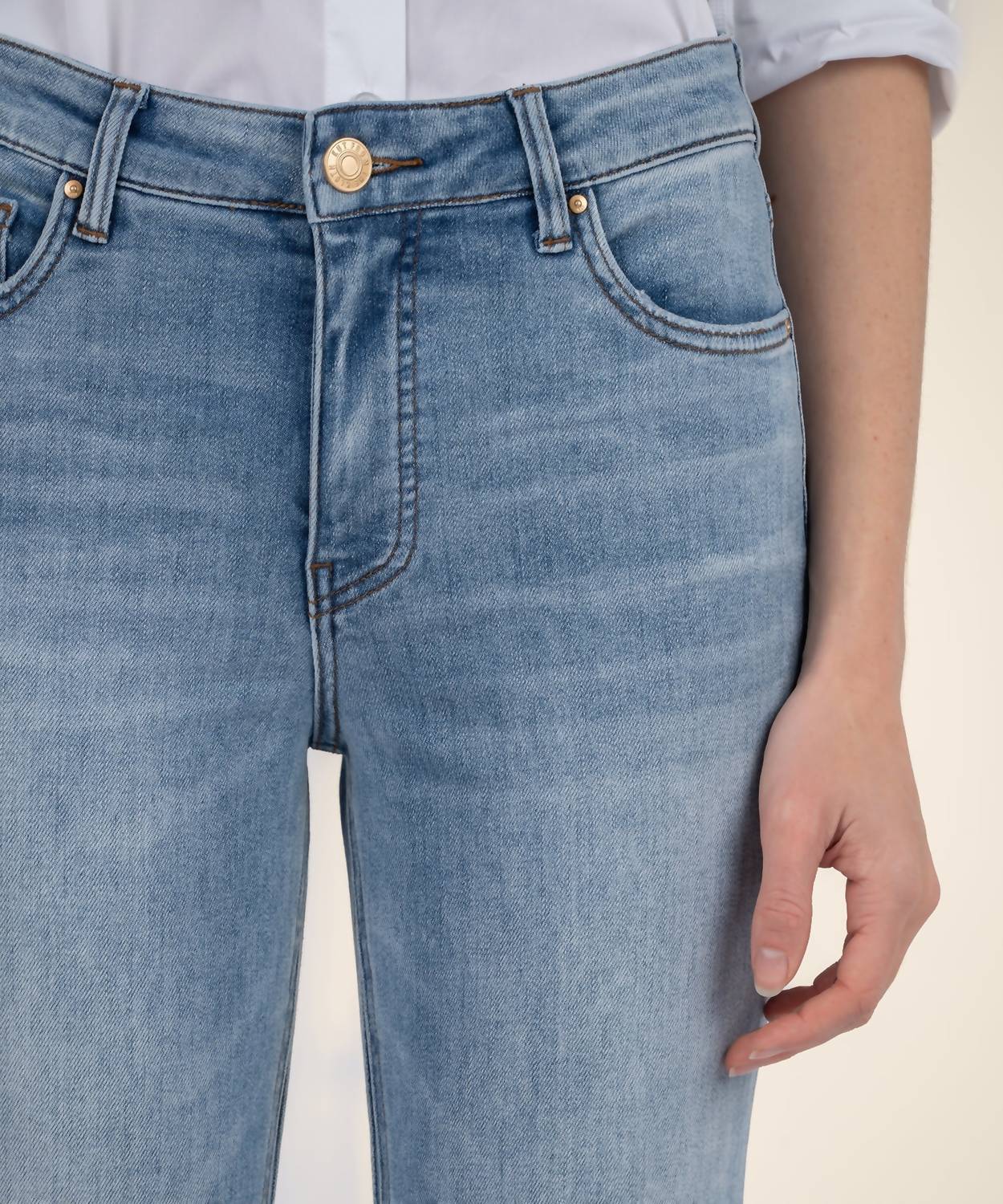 Kelsey High Rise Ankle Flare Jeans In Blue