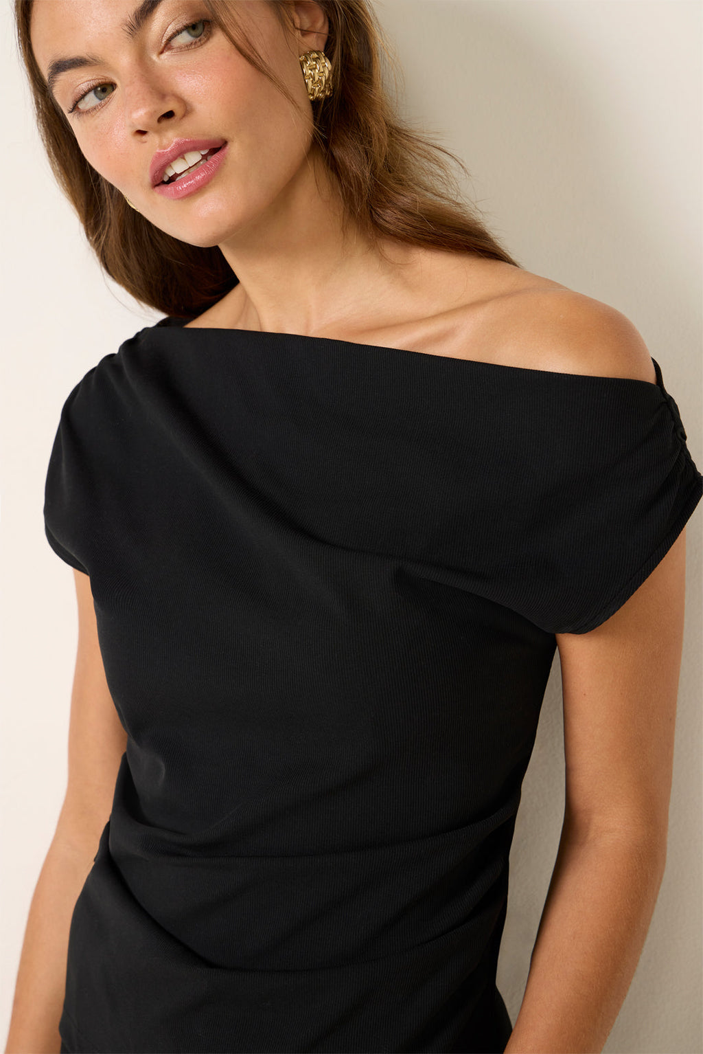Women's Off The Shoulder Ruched Top