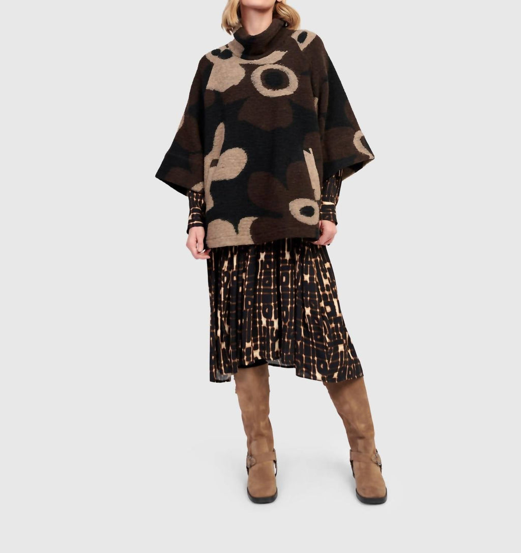 Cosmo Cozy Pullover Sweater In Floral