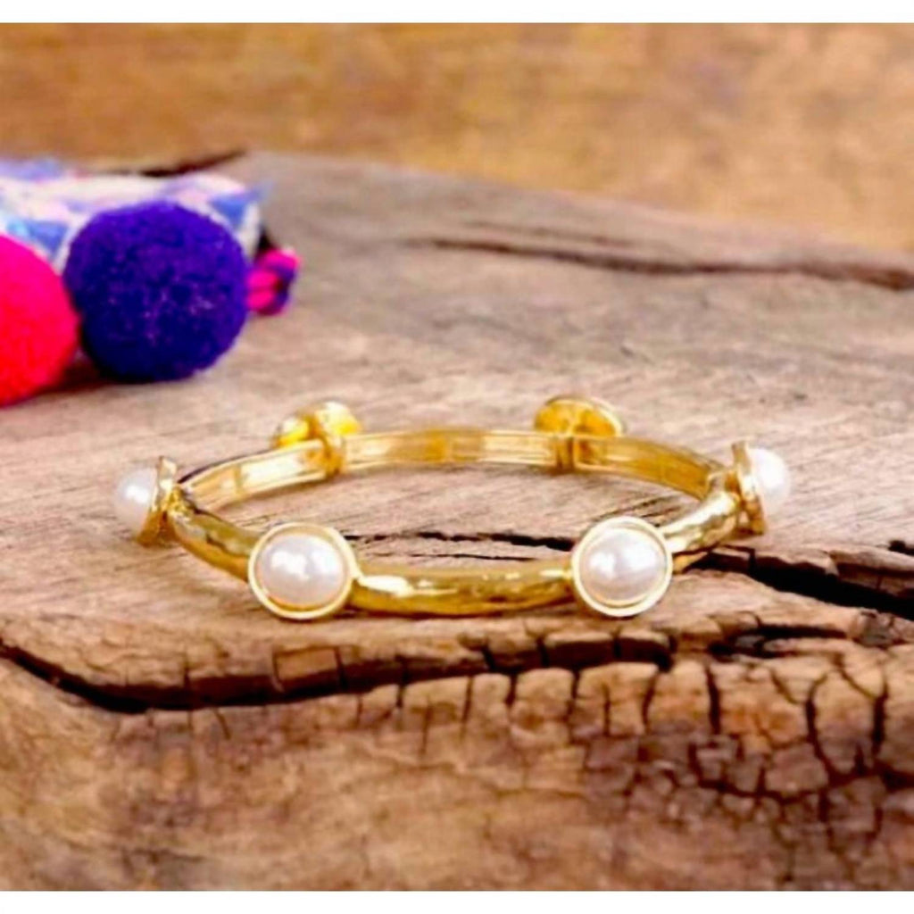 Women's Pearl Hammered Stretch Bangle Bracelet In Gold