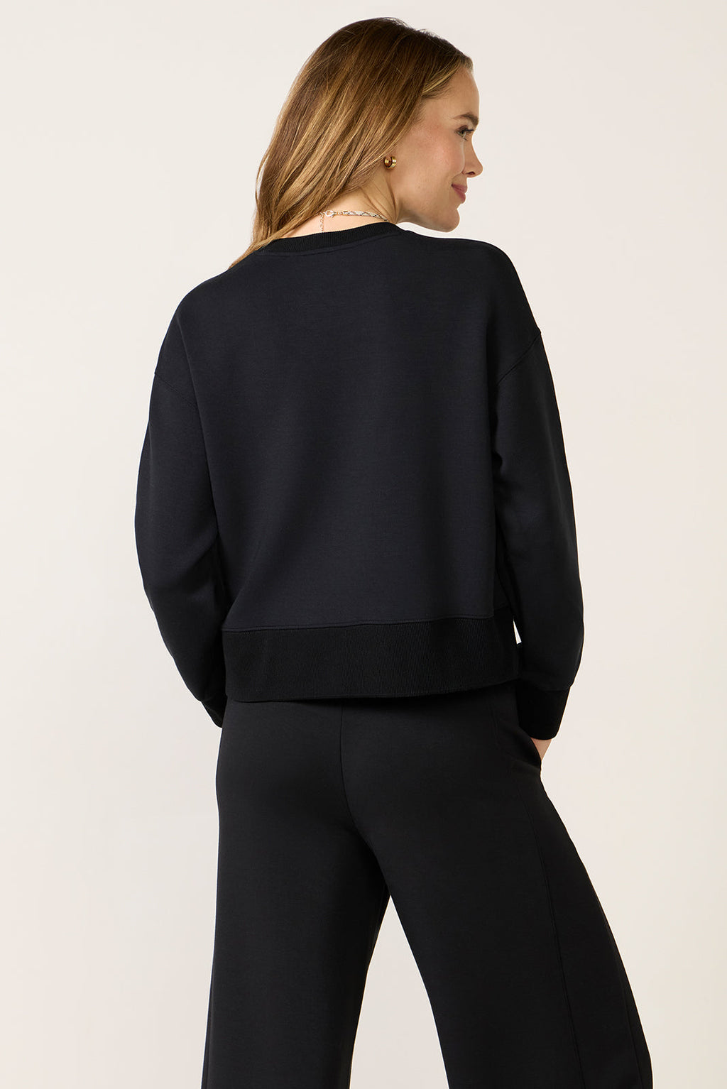 Women's AirEssentials Luxe Crew Top