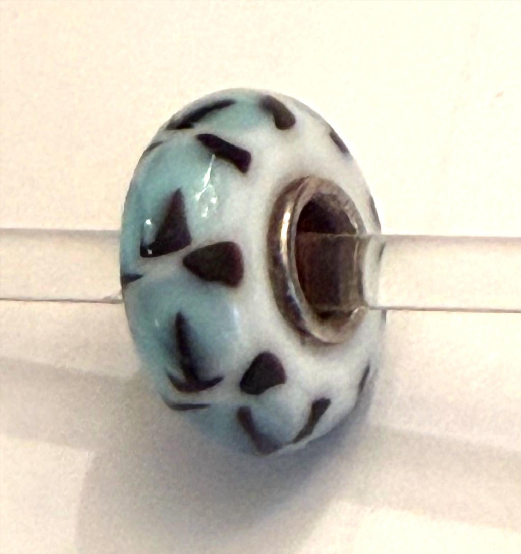 Women's Universal Unique Bead Charm In White/blue/black