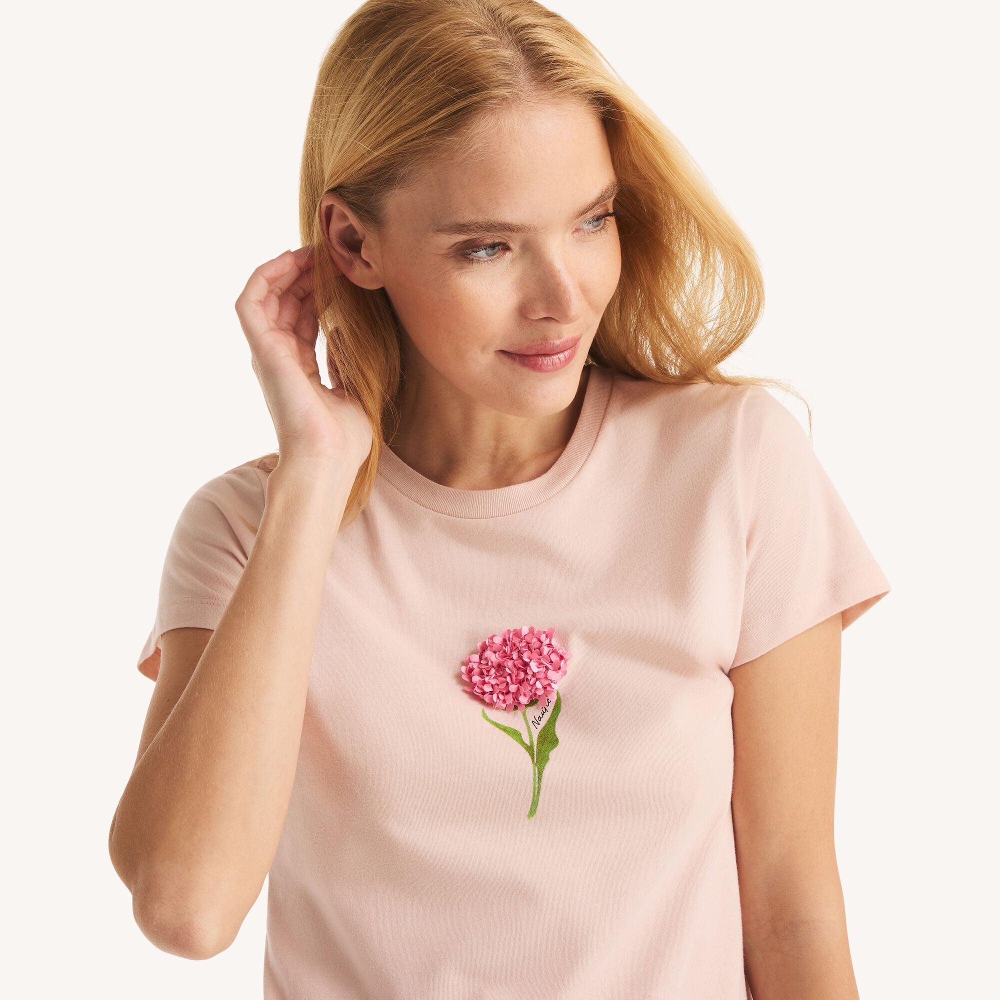 Nautica Womens 3D Flower Graphic T-Shirt